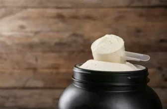 A embalagem aberta de um melhor hipercalórico da atualidade.