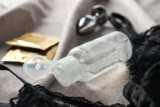 Melhor Lubrificante Íntimo de 2025: Feminino, à Base de Água, com Sabor e Mais!