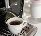 Cafeteira com Melhor Custo-Benefício de 2025: De Cápsula, Expresso, Uso Doméstico, com Jarra Inox, Elétrica, com Moedor, Pequena e Mais